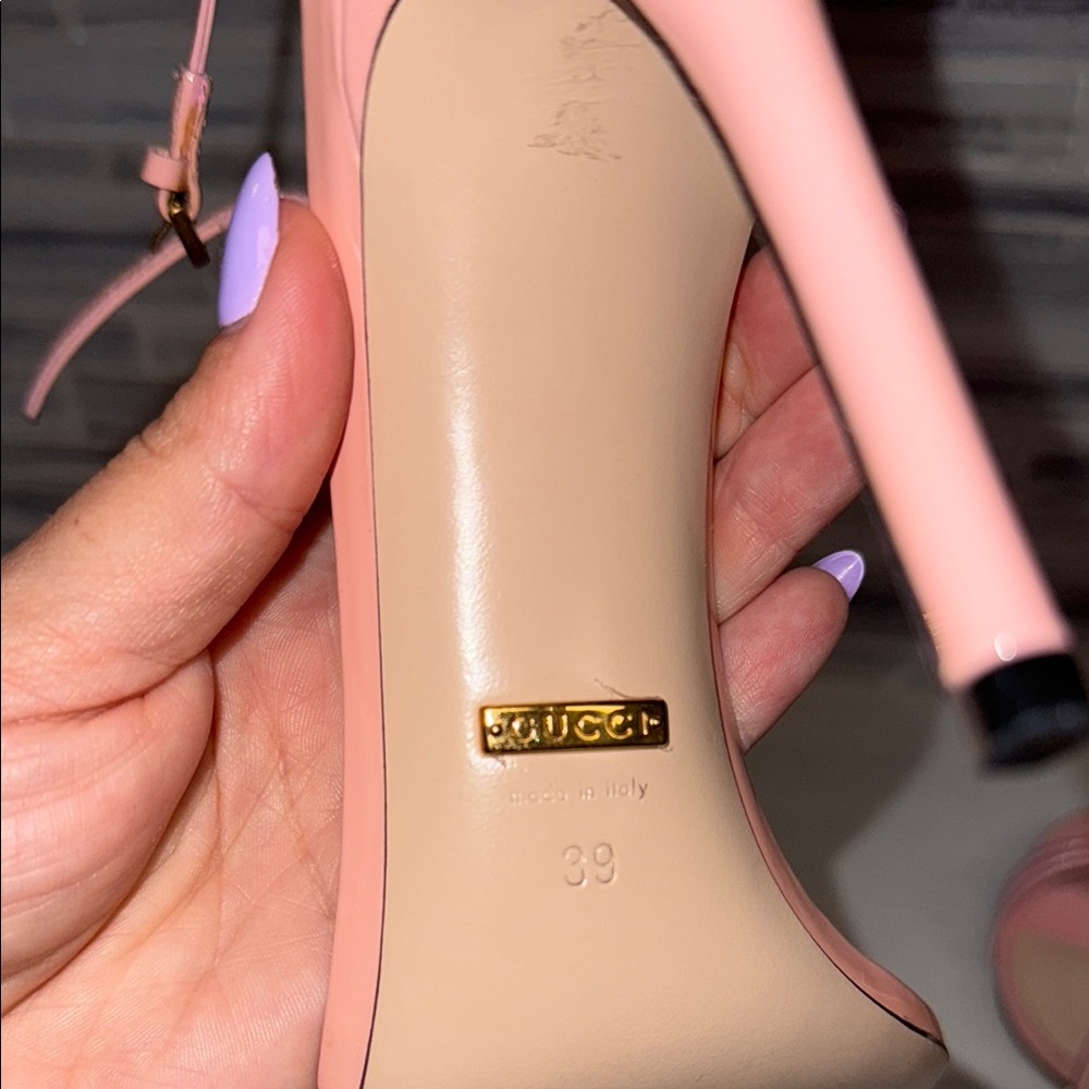 Gucci Pink Patent Leather Ankle Strap Sandals Size 39 ๐ - Picture 12 of 16